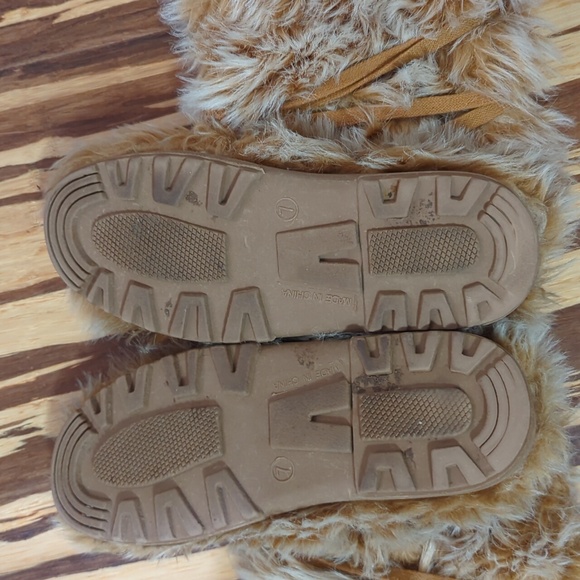Fuzzy furry warm boots - Picture 2 of 4